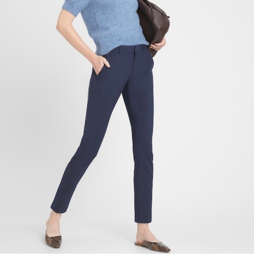 BANANA REPUBLIC Slim Straight-Fit Pant, Blue, Size 10 Short